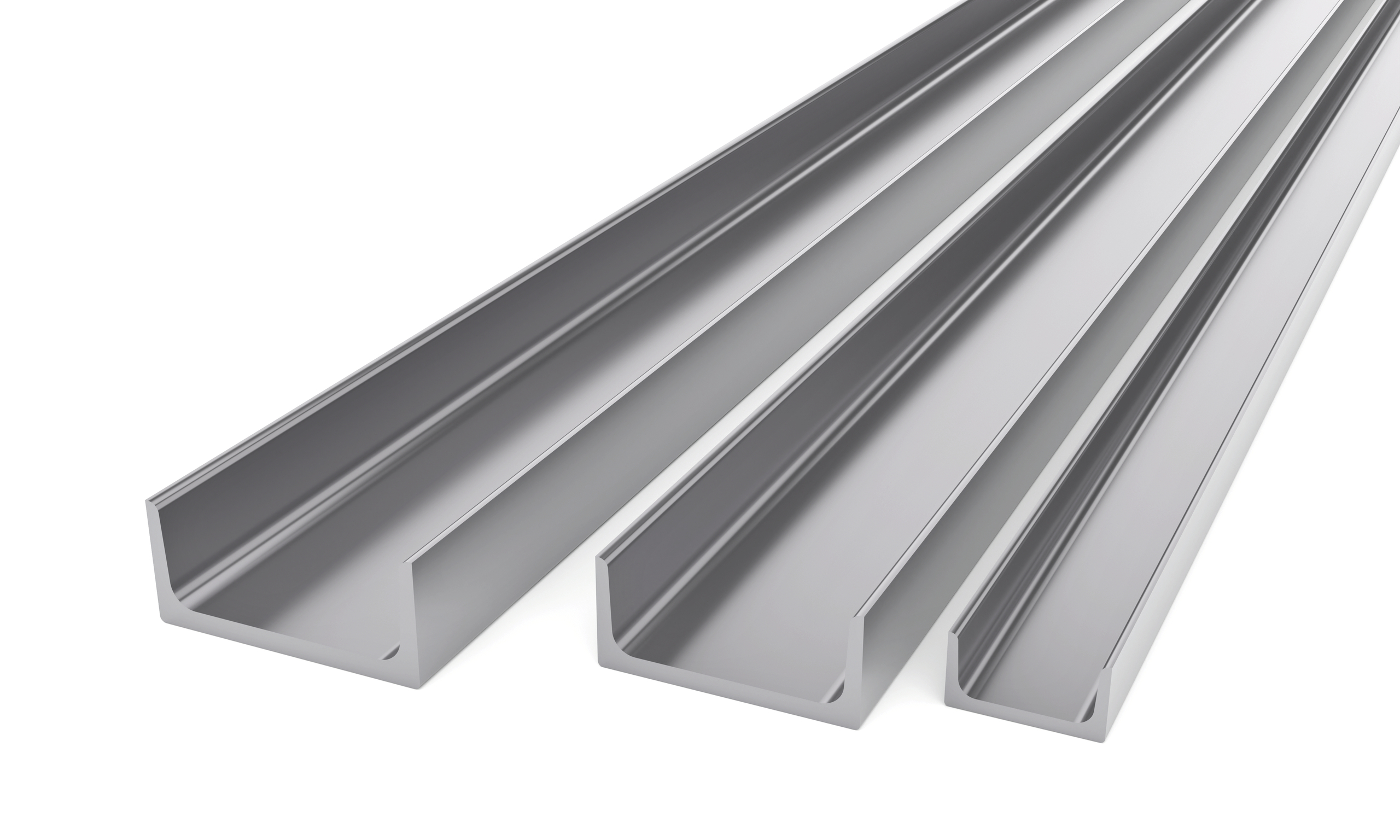 perfil u dobrado de aço em diferentes dimensões para aplicações estruturais